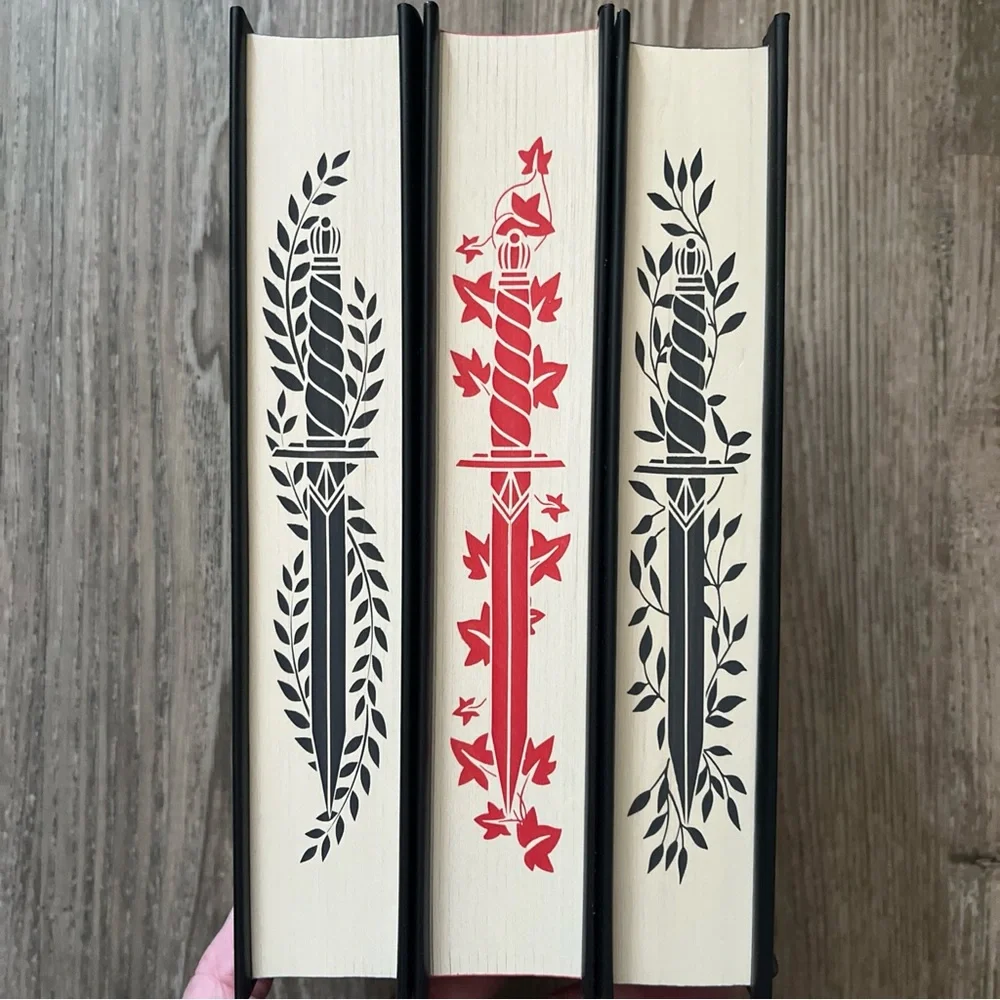 From Blood and Ash Fairyloot Exclusive Signed Sprayed Edges - Picture 13 of 13